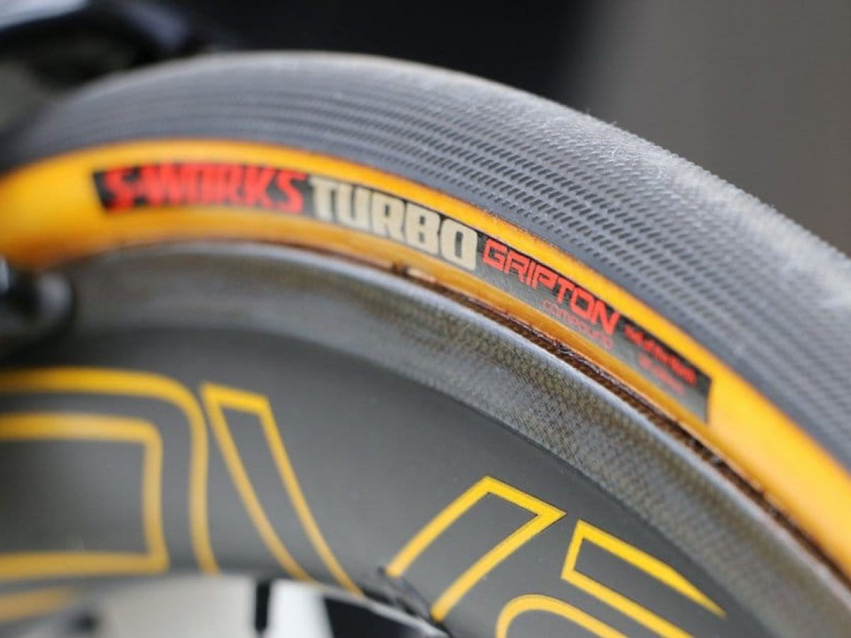 specialized 26mm tyres