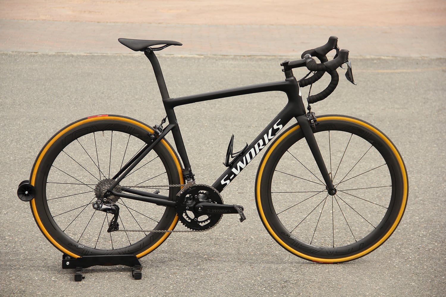 The 2018 Specialized Tarmac Has Its Own Power Meter!