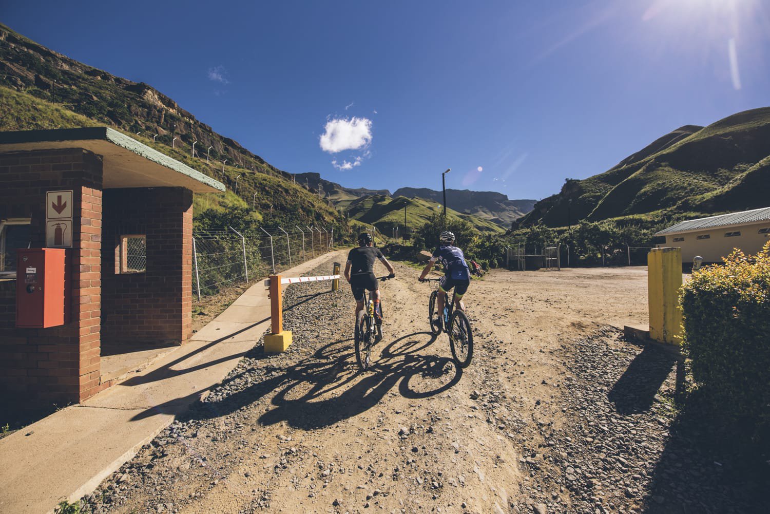 sani-pass-desmond-louw-bicycling-magazine-wowrides-0040