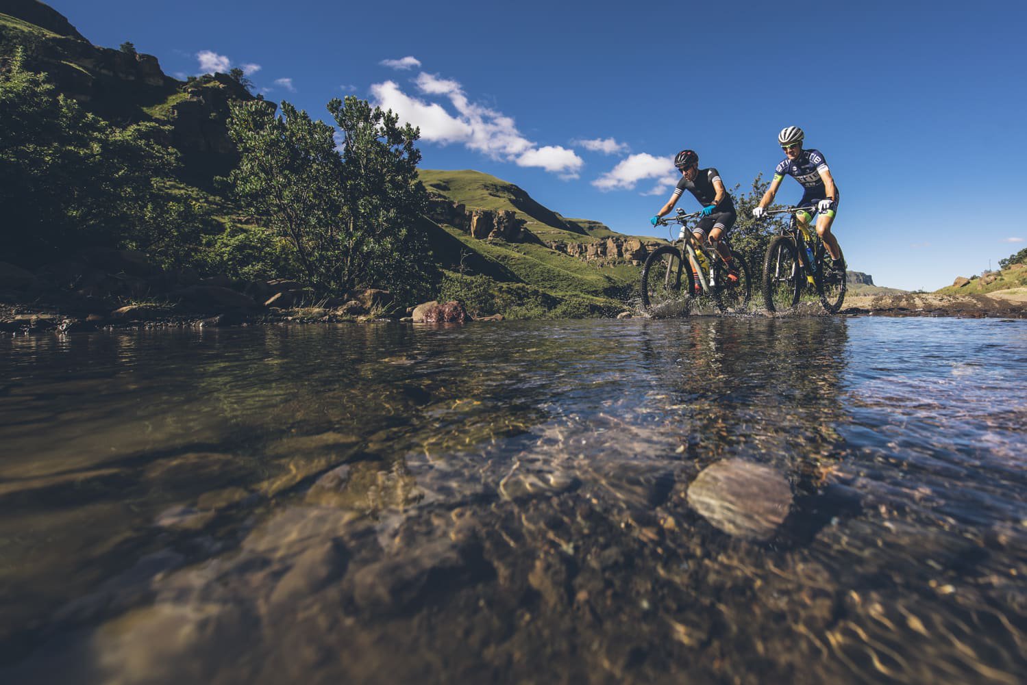 sani-pass-desmond-louw-bicycling-magazine-wowrides-0041