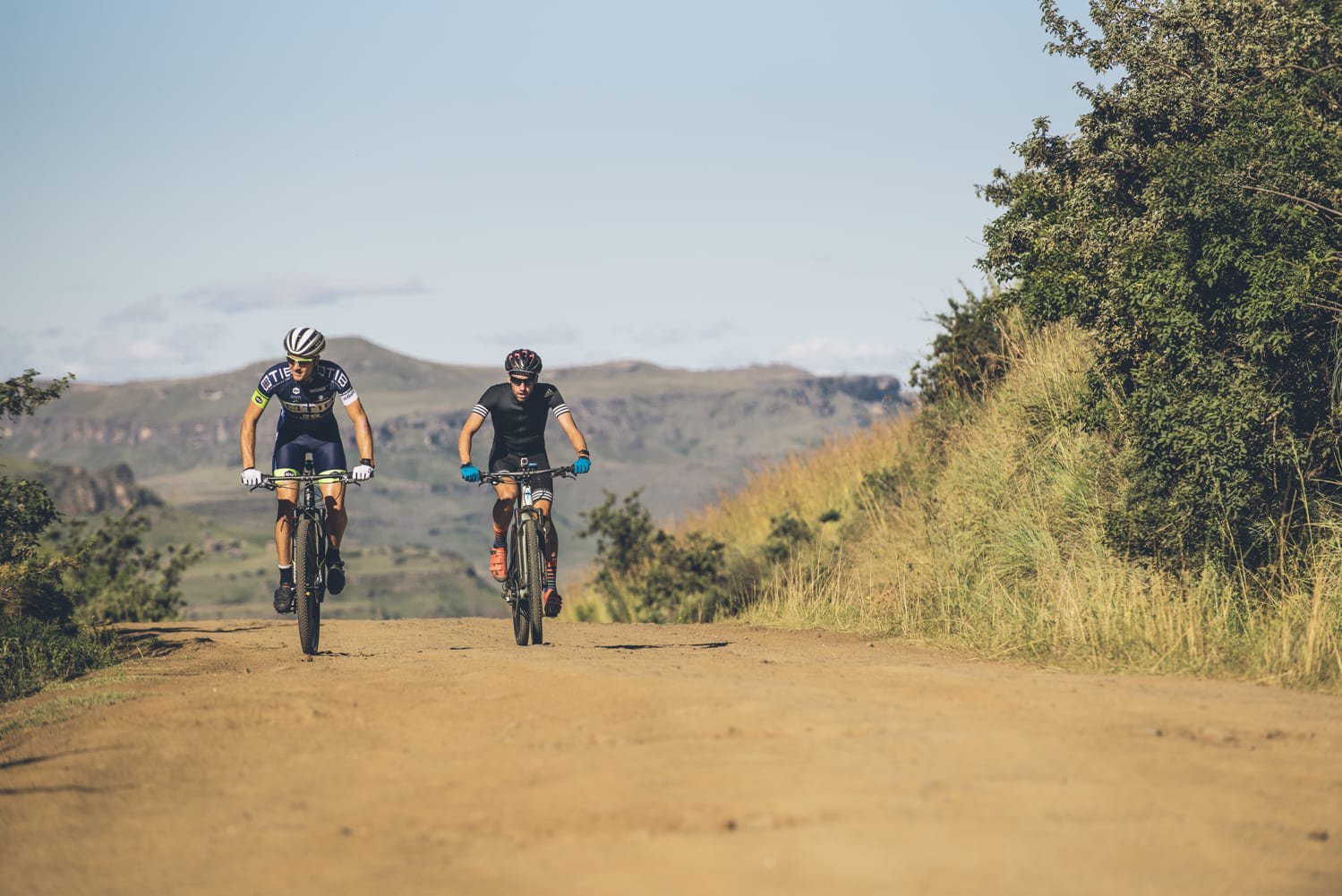 sani-pass-desmond-louw-bicycling-magazine-wowrides-0045