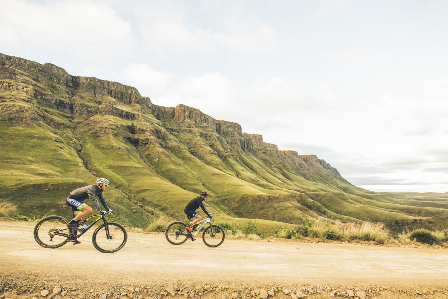sani-pass-desmond-louw-bicycling-magazine-wowrides-0113