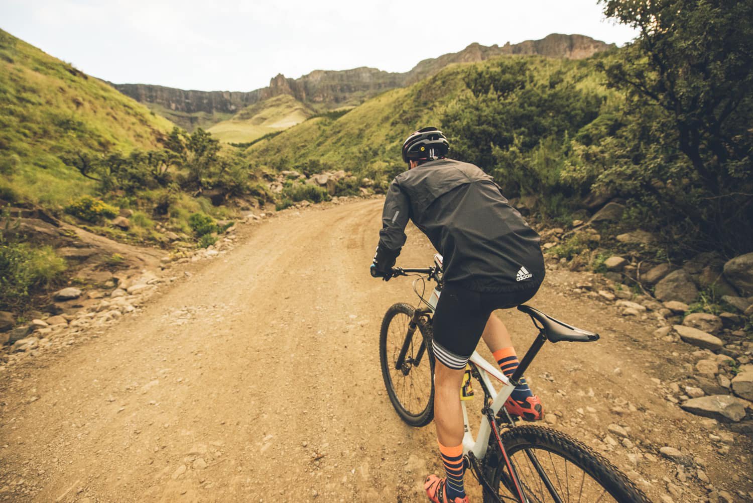 sani-pass-desmond-louw-bicycling-magazine-wowrides-0120