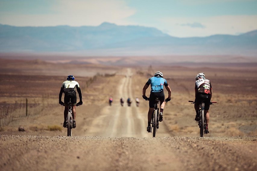 desert riding at its best - headwind, or not!