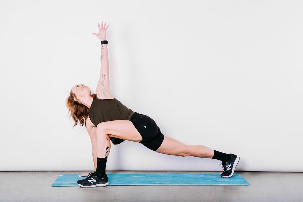 bi-lindsey-runner-s-lunge-with-twist-1578949747