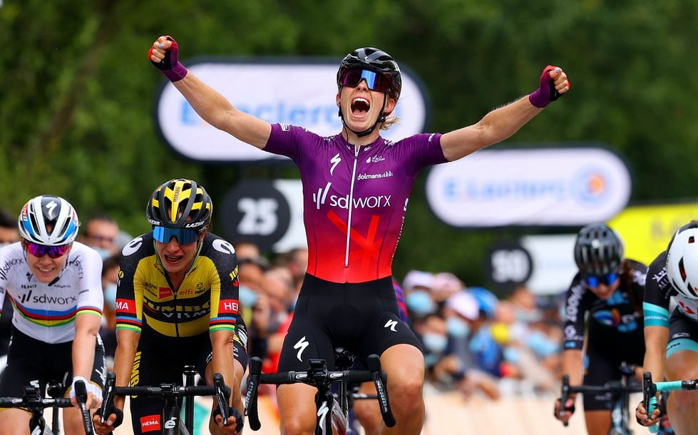 demi-vollering-of-netherlands-and-team-sd-worx-stage-winner-news-photo-1624736710