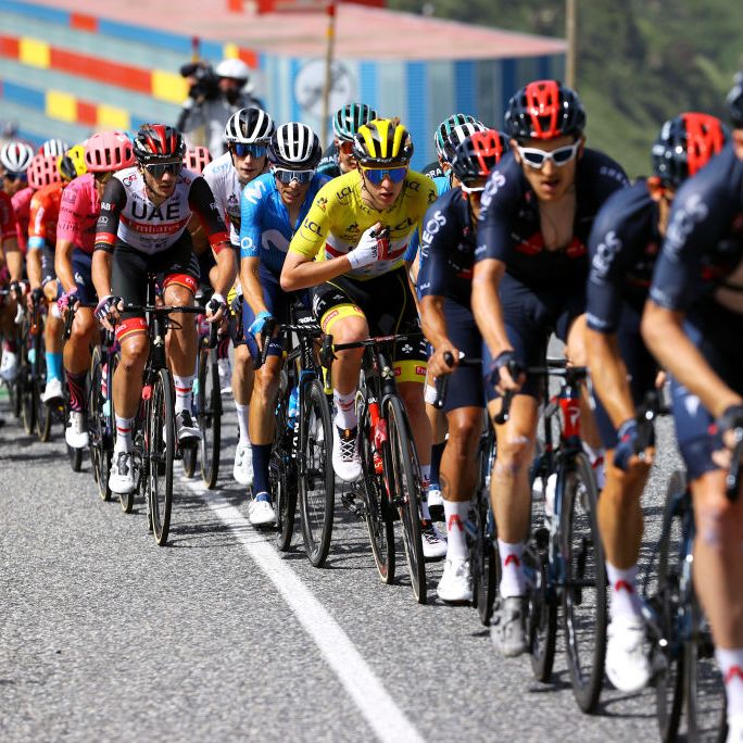 tadej-poga-c4-8dar-of-slovenia-and-uae-team-emirates-yellow-news-photo-1626106670