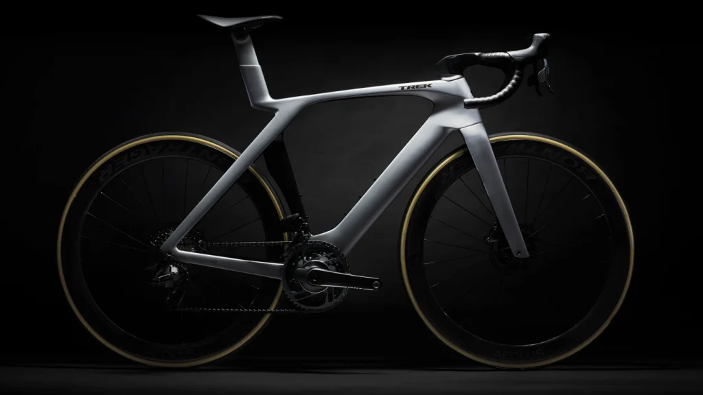 Madone_Marquee_02a