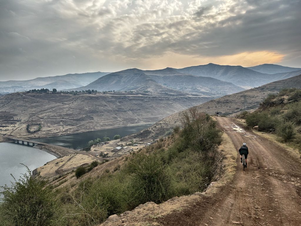 Cycling in Lesotho - the descent into Katse Dam