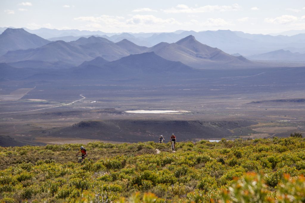 The two days of riding provide some physical challenges, but also reward with spectacular views. Invite your friends and bring the whole family to the kuier in the Klein Karoo. Photo by Oakpics.com.
