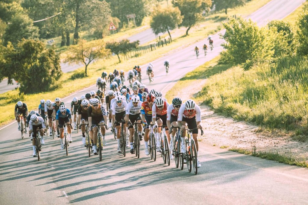 The Fly Cool Collective team were forced to do much of the chasing when the Honeycomb 226ers and Tshenolo Pro Cycling had men in the early break. Photo by Tobias Ginsberg.