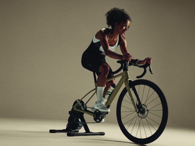 Wahoo Core 2 indoor trainer