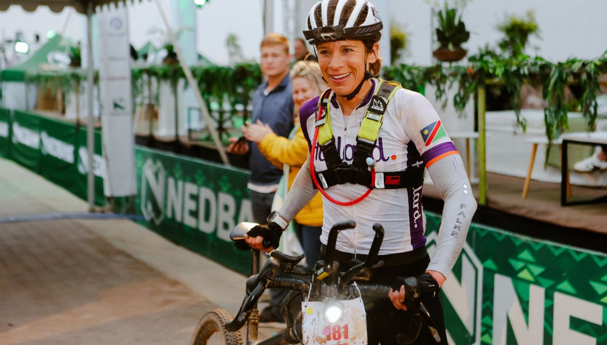Hollard 181’s Nina Holtrup stormed from fourth to first in the final 230 kilometres to seize the crown as queen of the 2025 Nedbank Desert Dash. Photo by NUKA NUKA.
