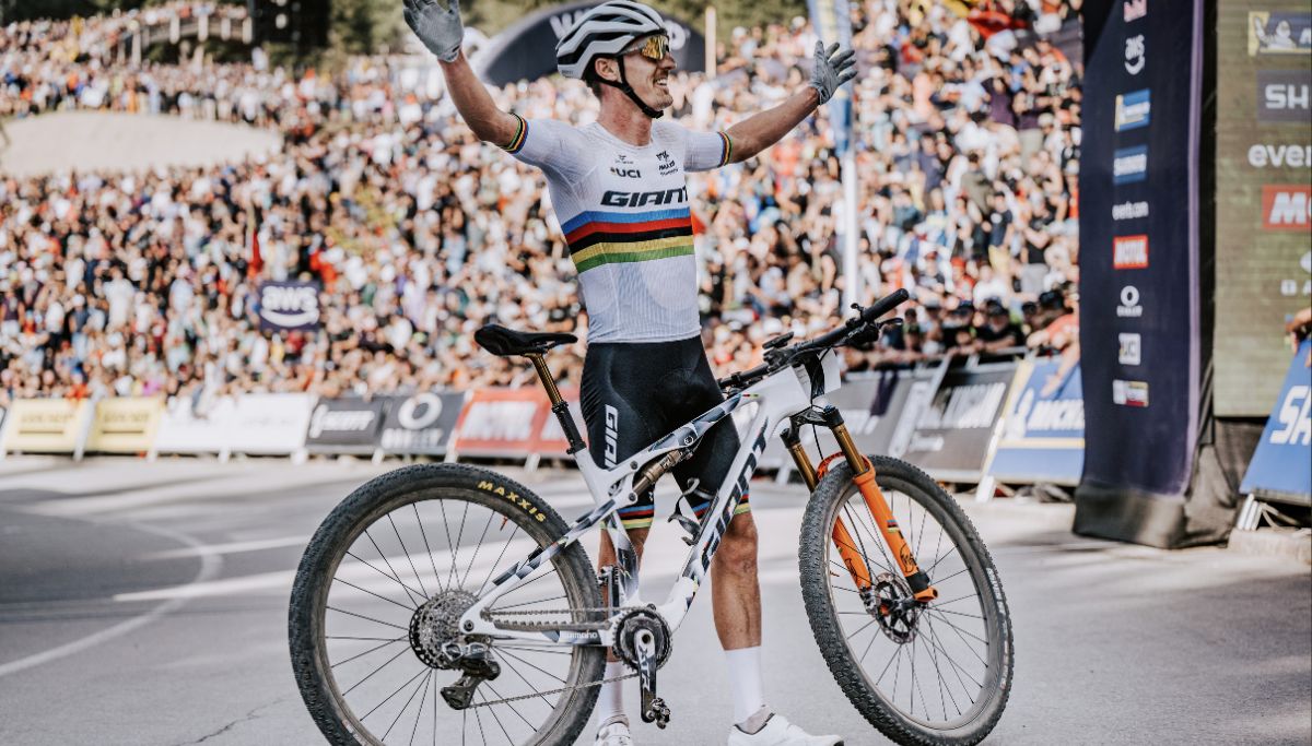 Alan Hatherly after winning the XCO World Championships