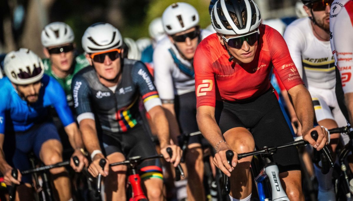 Elite cyclists during the Cape Town Cycle Tour