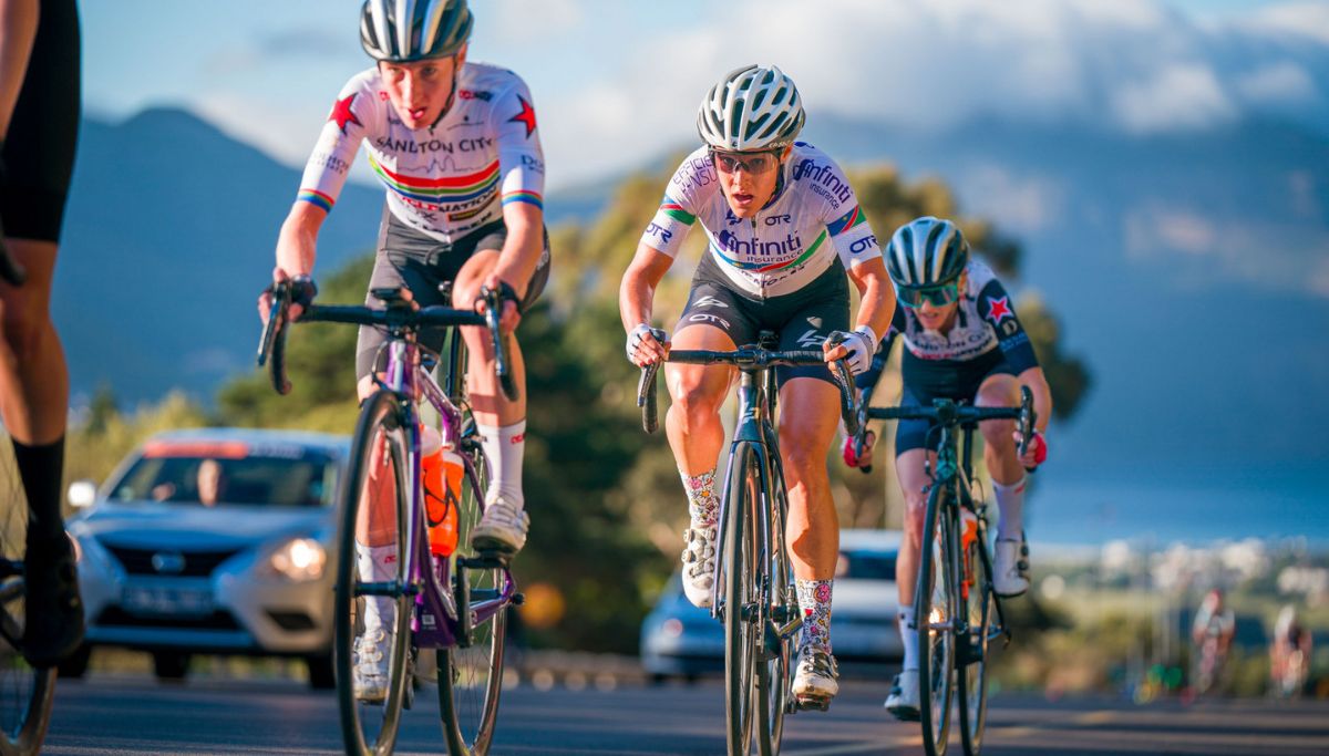 The elite women's race at the Cape Town Cycle Tour