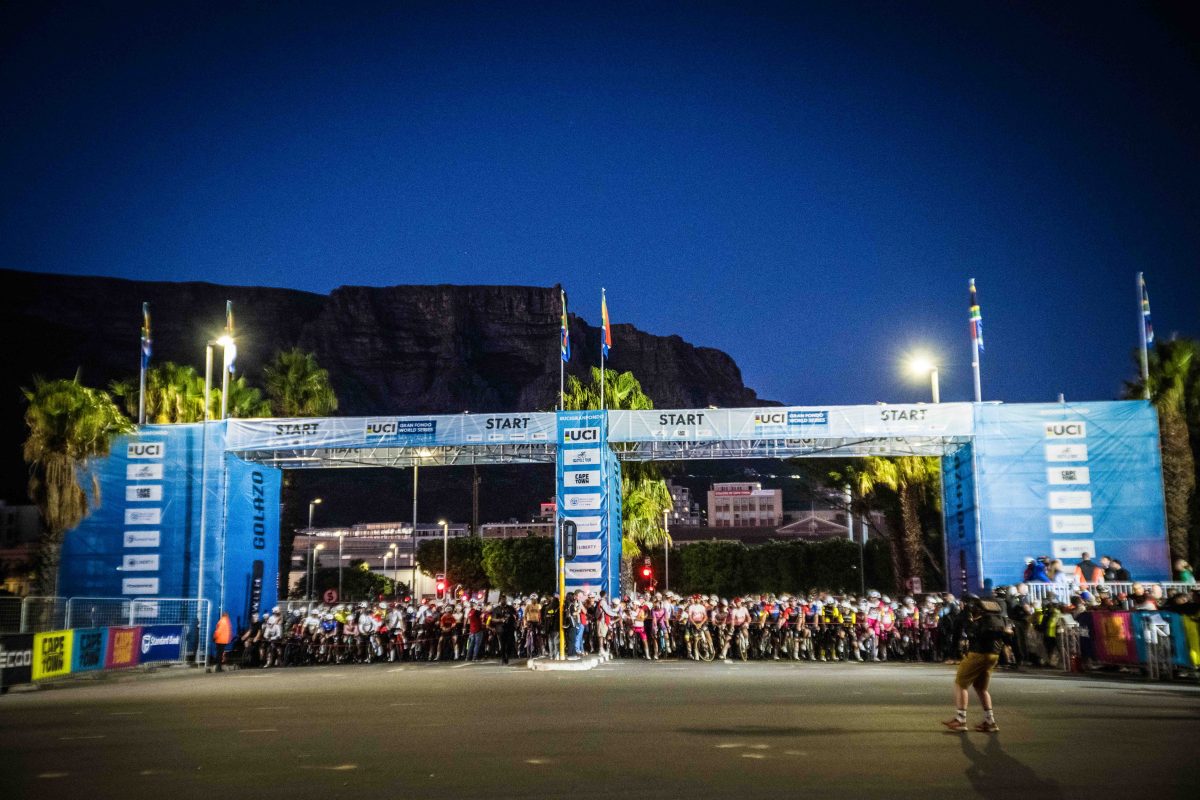 The peloton lines up to start the 2026 Cape Town Cycle Tour