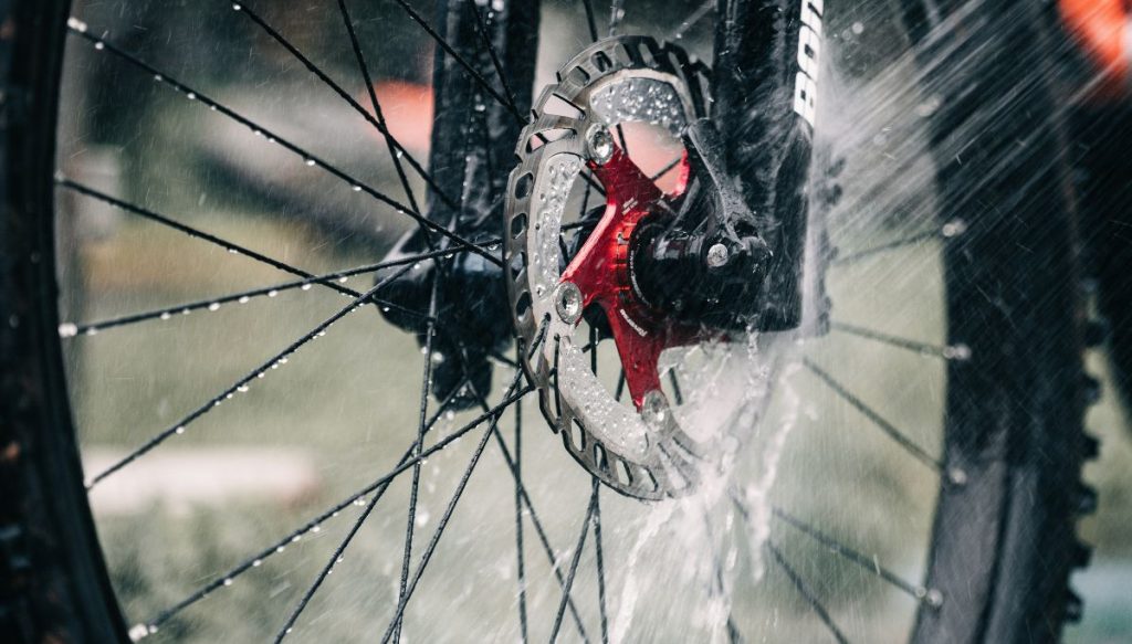 bike wash – unsplash