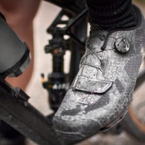 A picgture of a cyclists foot